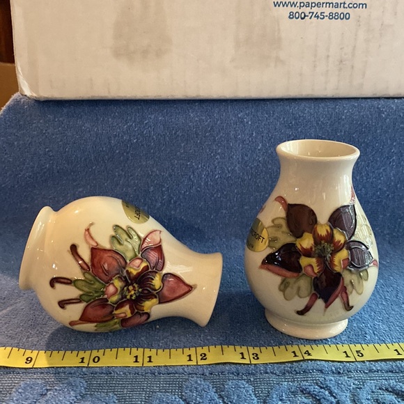 Moorcroft England Vases New in Box - Picture 3 of 9